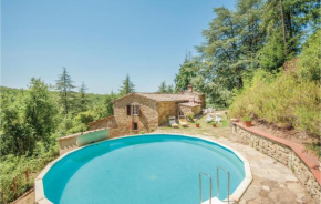 Five-Bedroom Holiday Home in Gaiole in Chianti (SI)